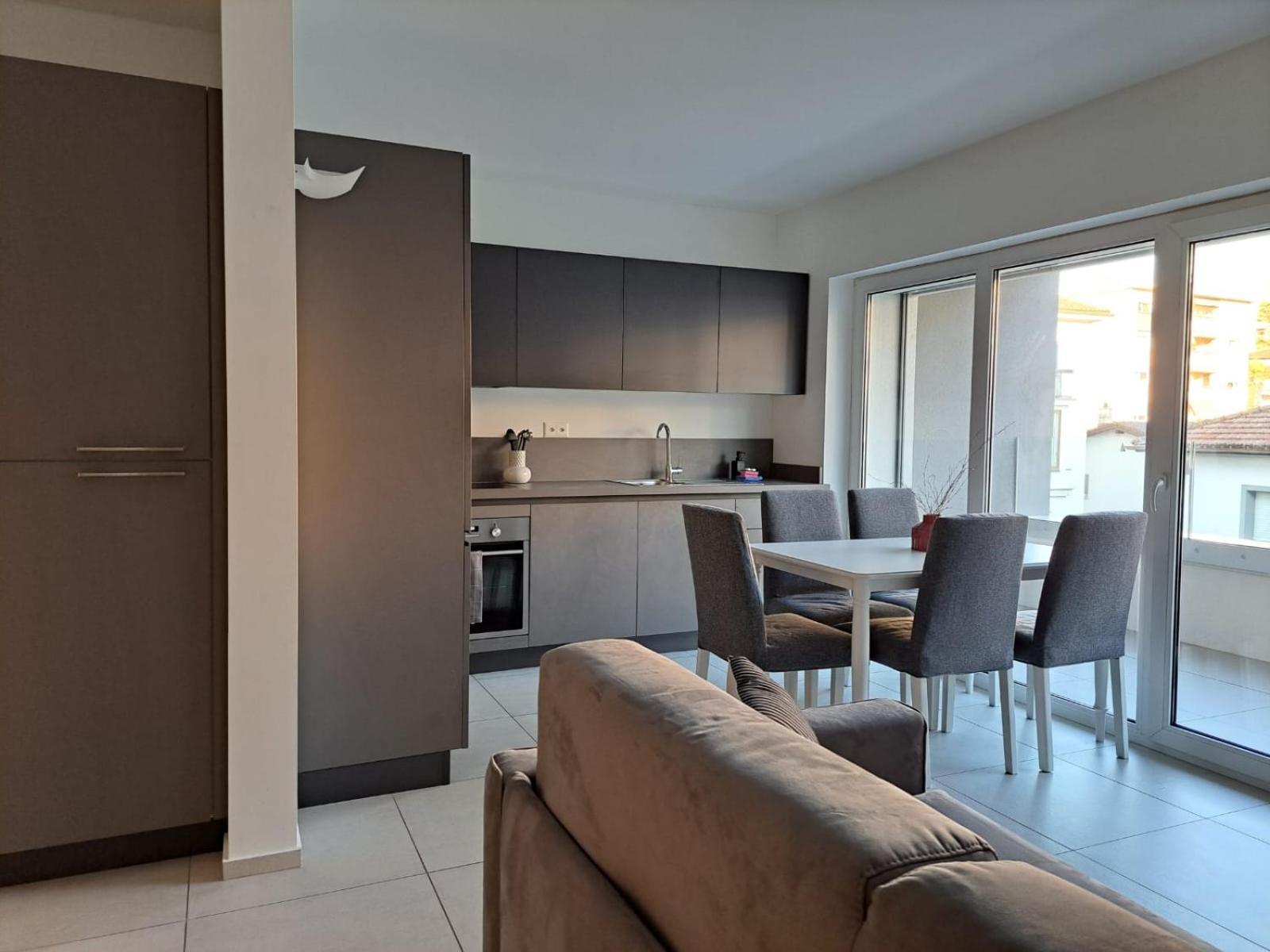 Urban Residence By Quokka 360 - Modern Apartments In Лугано Екстер'єр фото