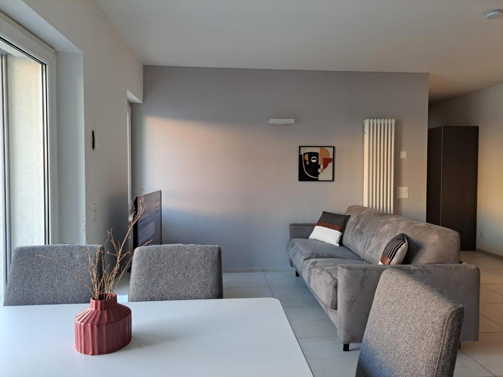 Urban Residence By Quokka 360 - Modern Apartments In Лугано Екстер'єр фото